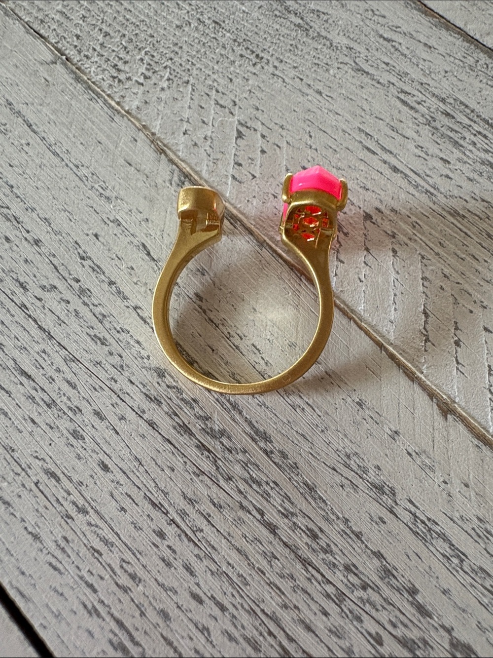 Kendra Scott Pink Agate Pryde Gold Open Ring SIZE 7 Adjustable - Picture 4 of 7
